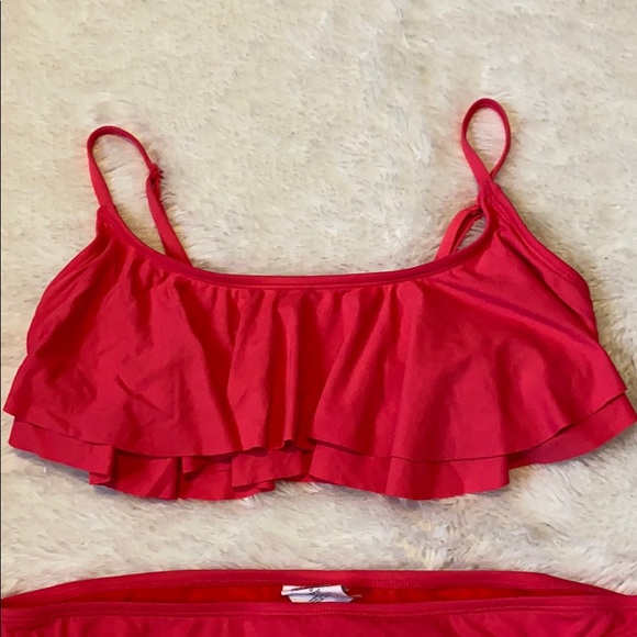 ON Ruffle Top Swimming-suit Set - Picture 2 of 4